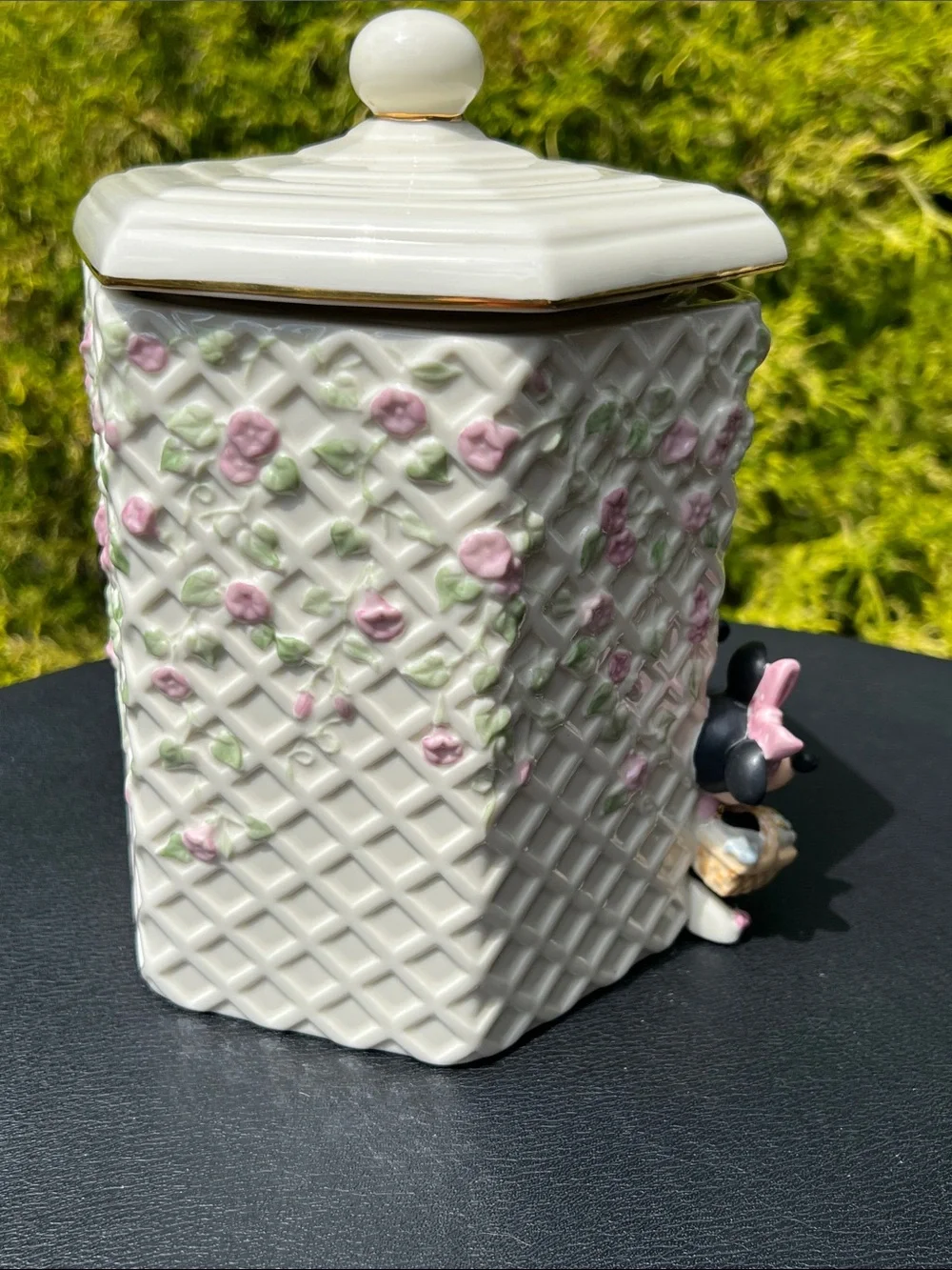 Lenox Disney Mickey & Minnie's Garden Picnic Cookie Jar Canister with Lid